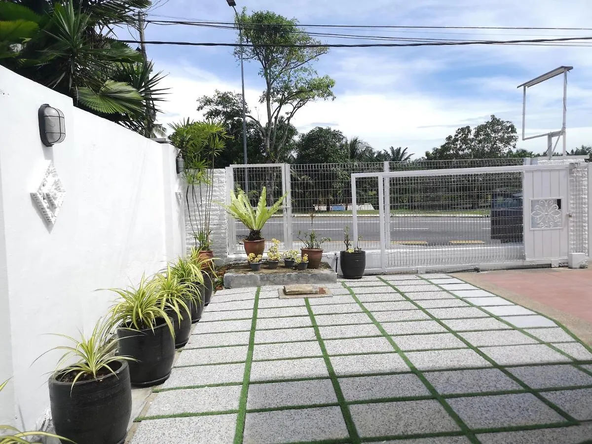 Jb City 5 Bedroom Semi-D Near Ksl,Mid Valley ,Berjaya Waterfront ジョホールバル